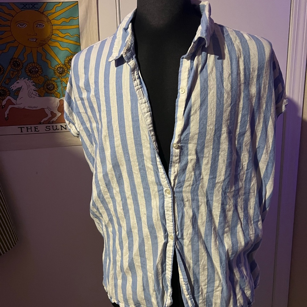 Old Navy Blue and White Striped Button-Down Shirt